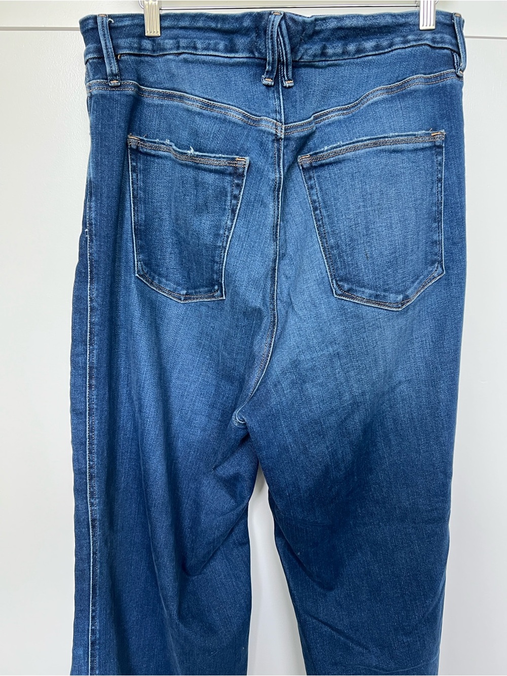 Good American Classic boot cut denim Blue Jeans - Picture 3 of 4